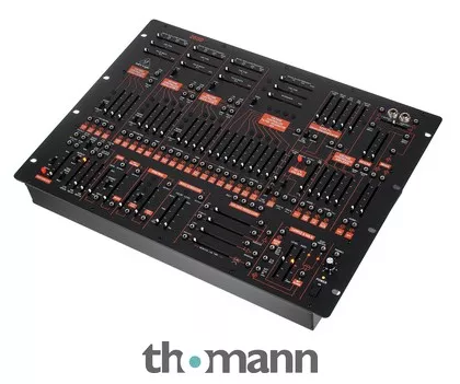 Behringer 2600