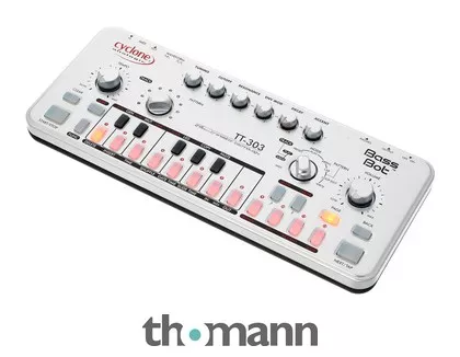 Cyclone Analogic TT-303 Bass Bot V2